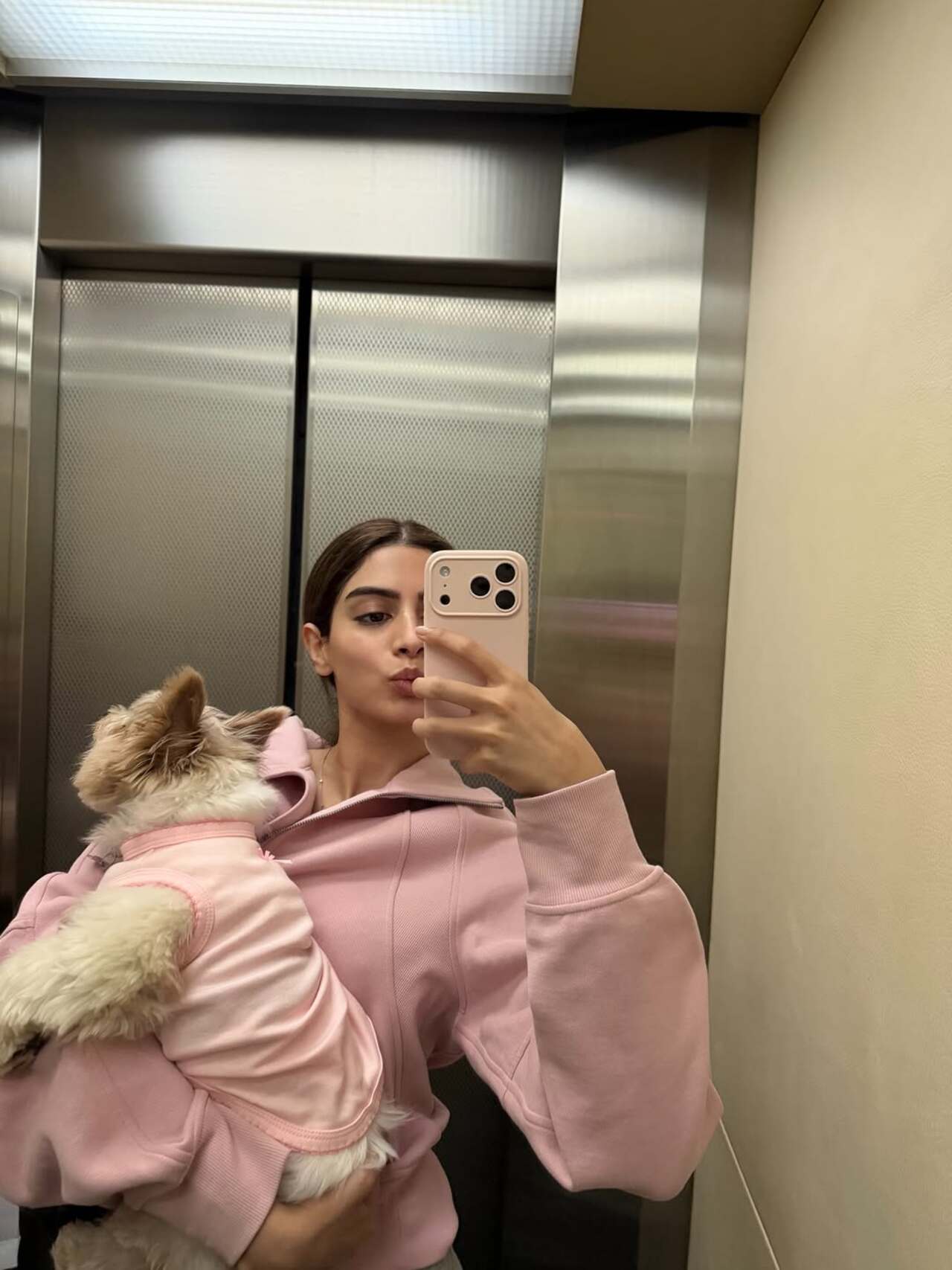 Khushi&rsquo;s adorable, close-up moments with her pet, Willow, are filled with affection. The Kapoor family also has five pet dogs.